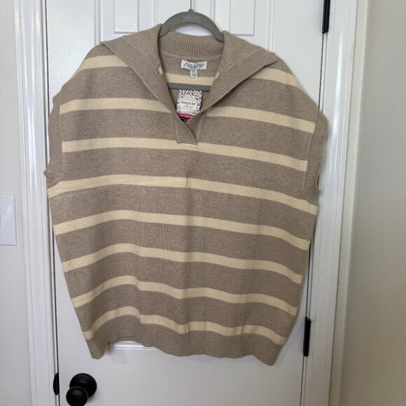 She + Sky Tops - Striped sweater vest